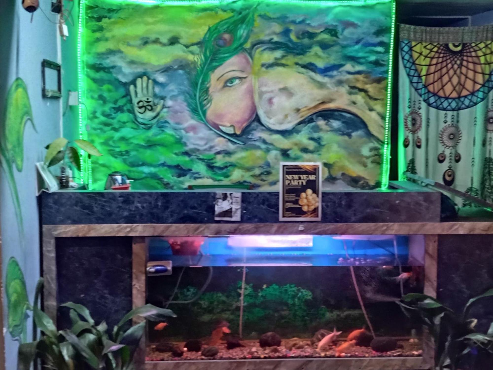 Big Tree Hostel カトマンズ エクステリア 写真