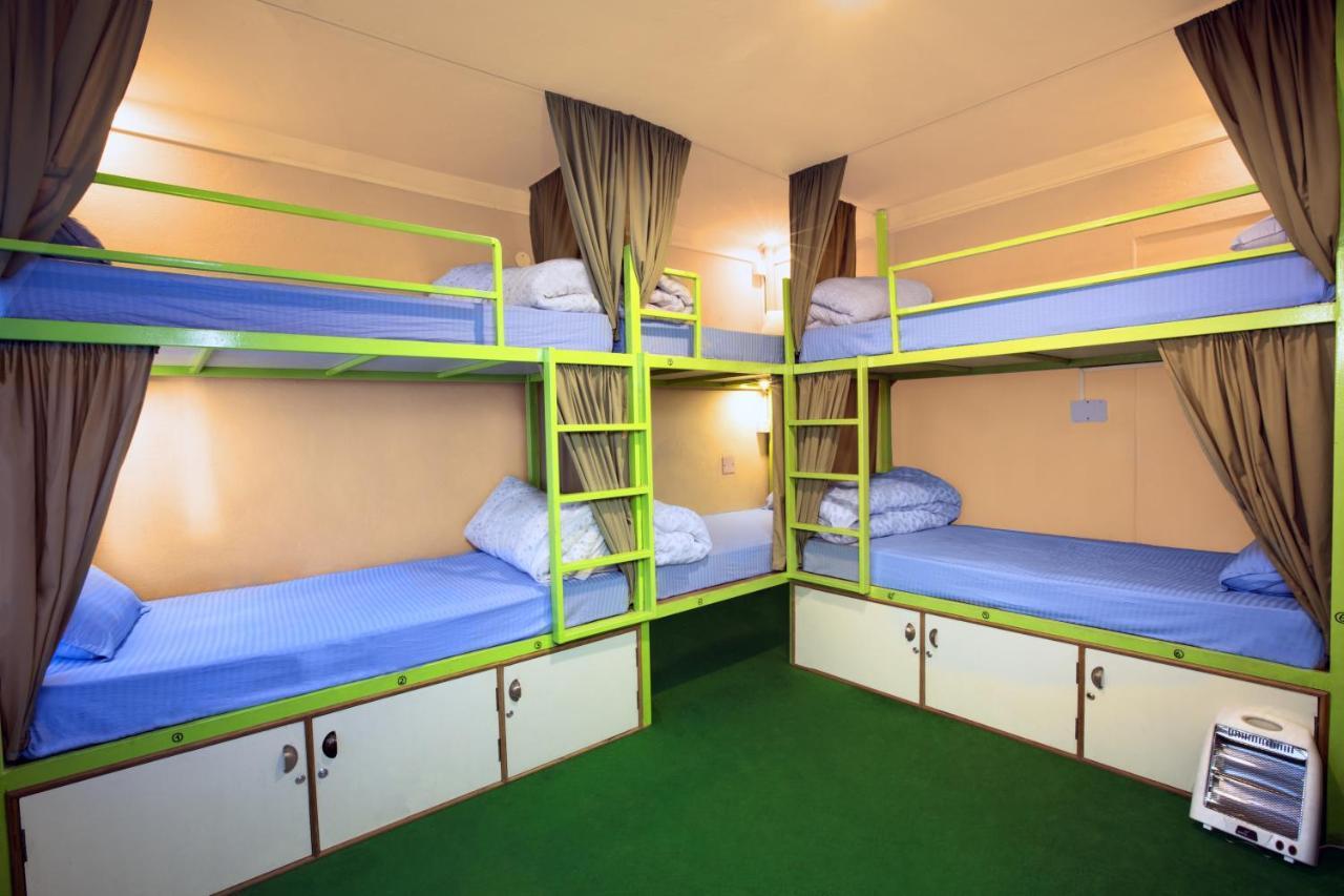 Big Tree Hostel カトマンズ エクステリア 写真