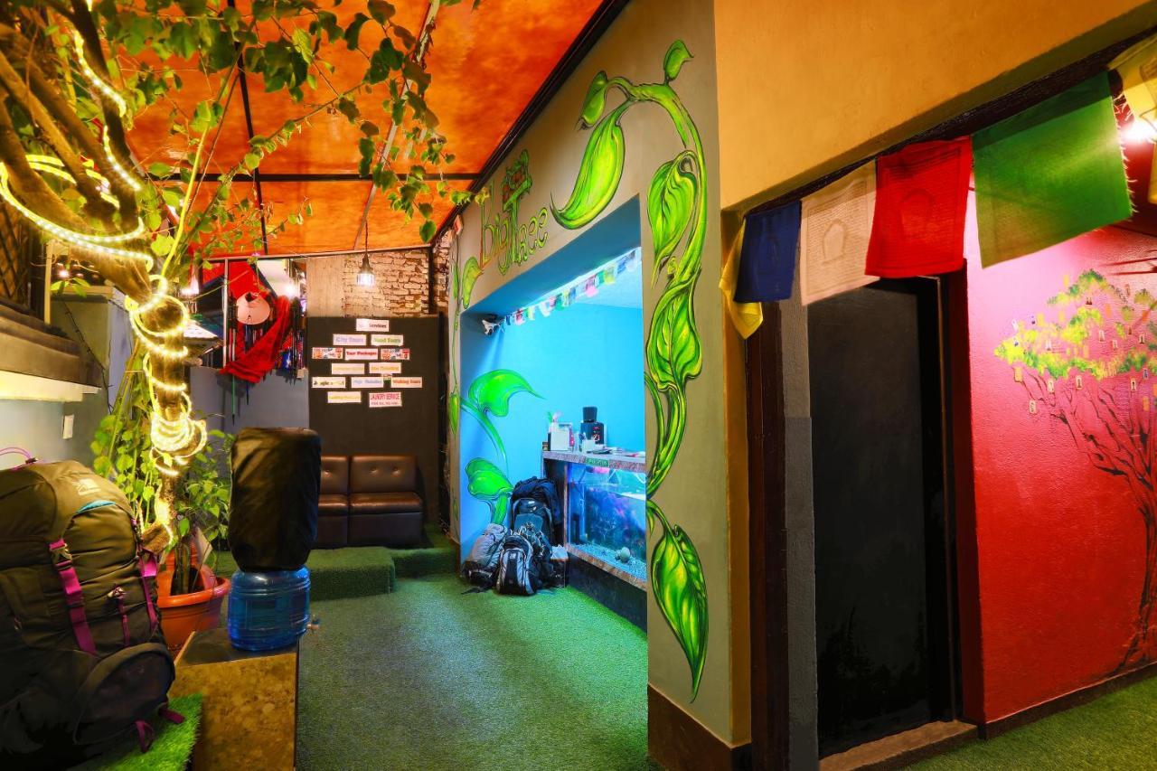 Big Tree Hostel カトマンズ エクステリア 写真